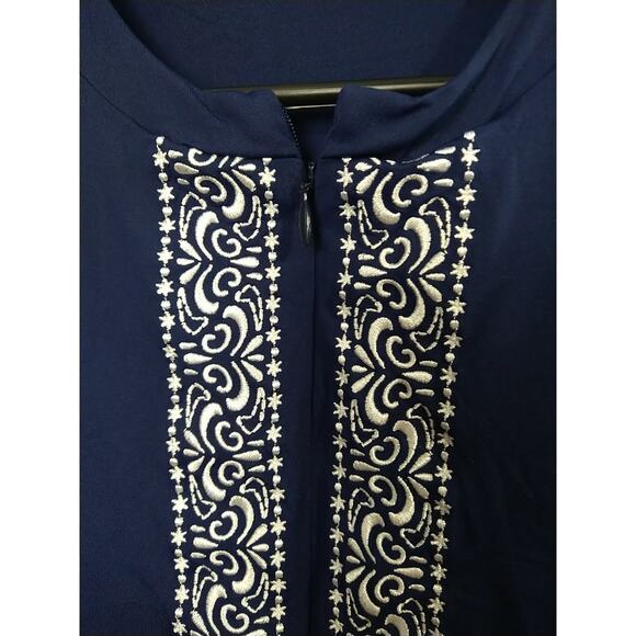 Lands Ends Woman M Swimsuit Coverup Navy Blue Zip White Embroidered Trim Long... - Picture 3 of 10